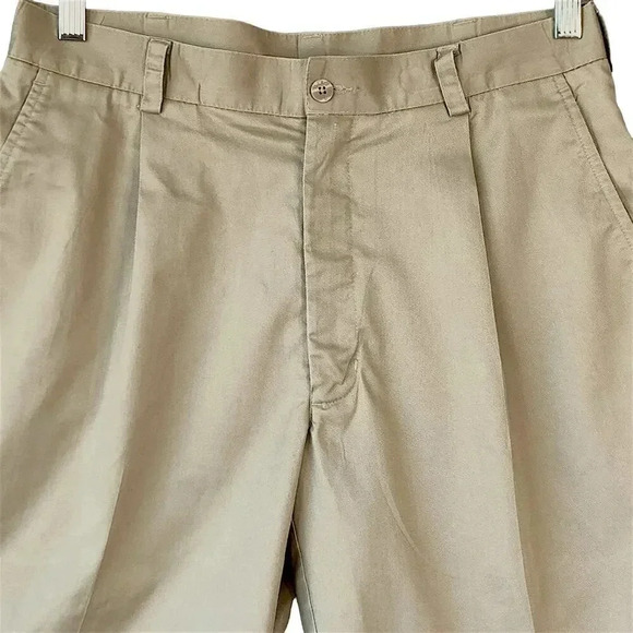 Nike Classic Chino Golf Bermuda Shorts Pleated Size 32 M Khaki Tan Cotton Blend - Picture 3 of 16